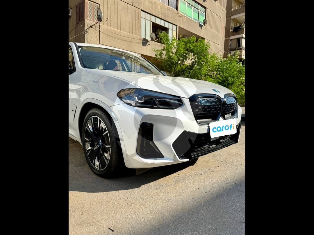 بى ام دبليو IX3 2025 - 2