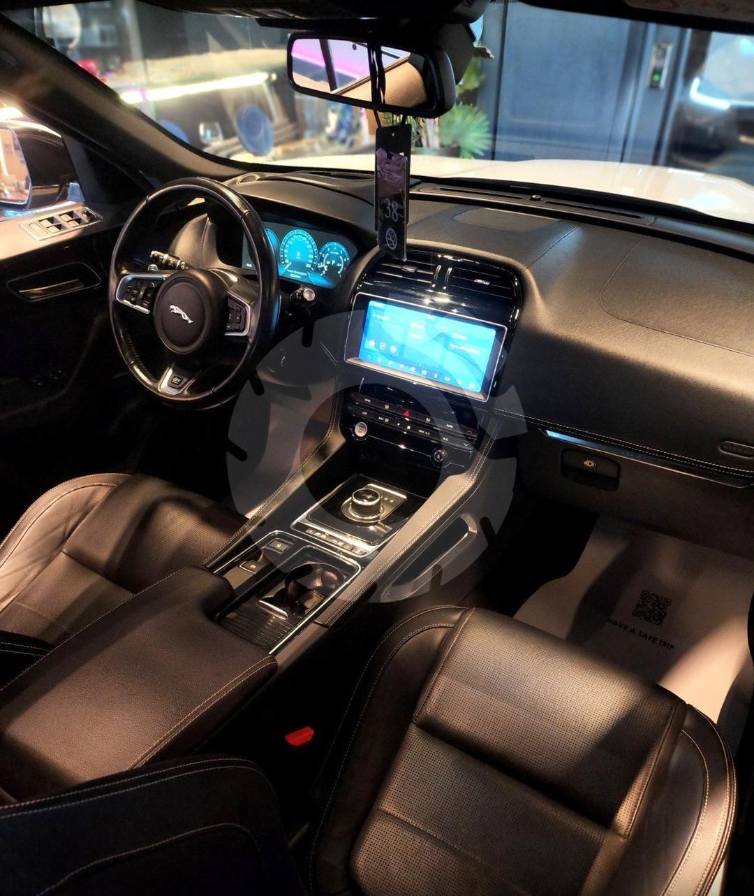 جاجوار F-PACE 2018 - 2