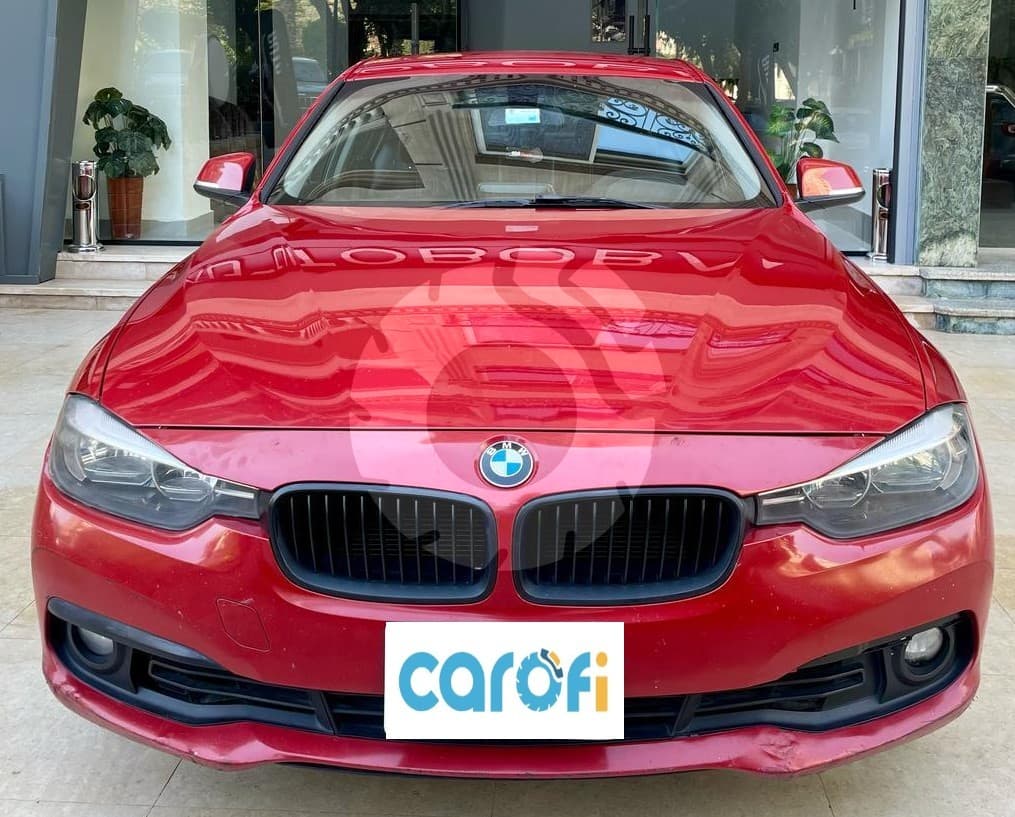 بى ام دبليو 318i