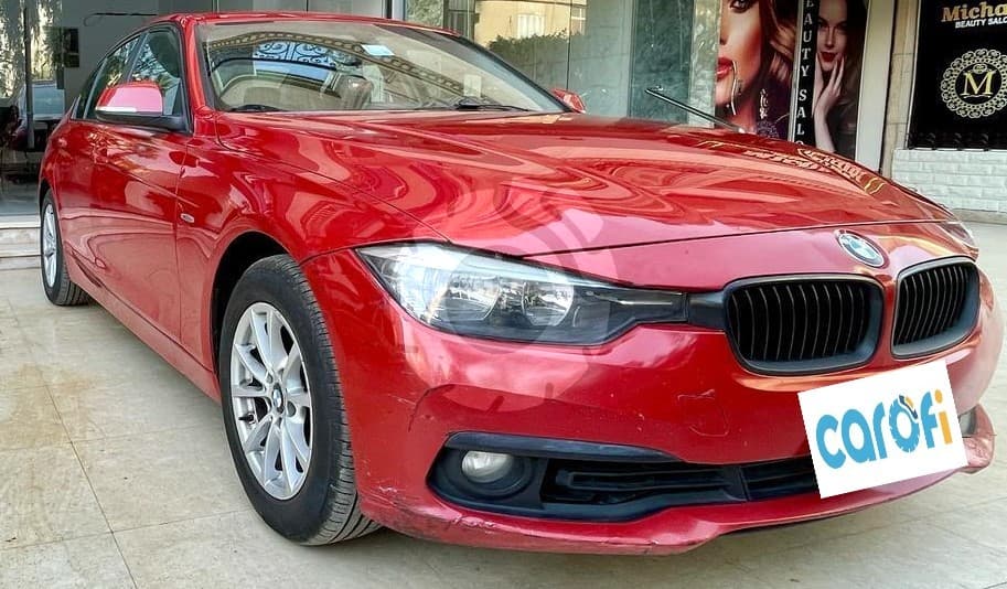 بى ام دبليو 318i