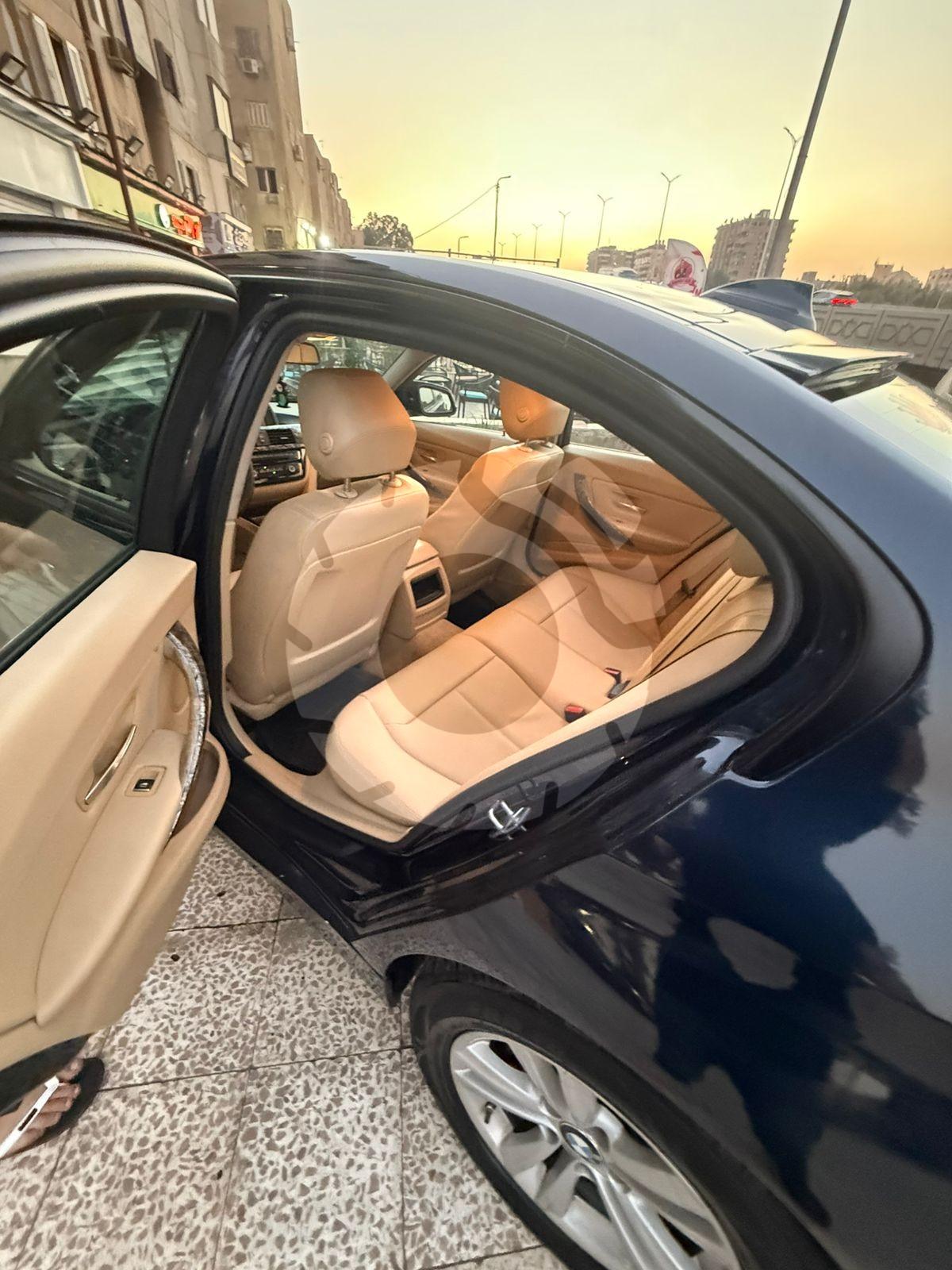 بى ام دبليو 318i
