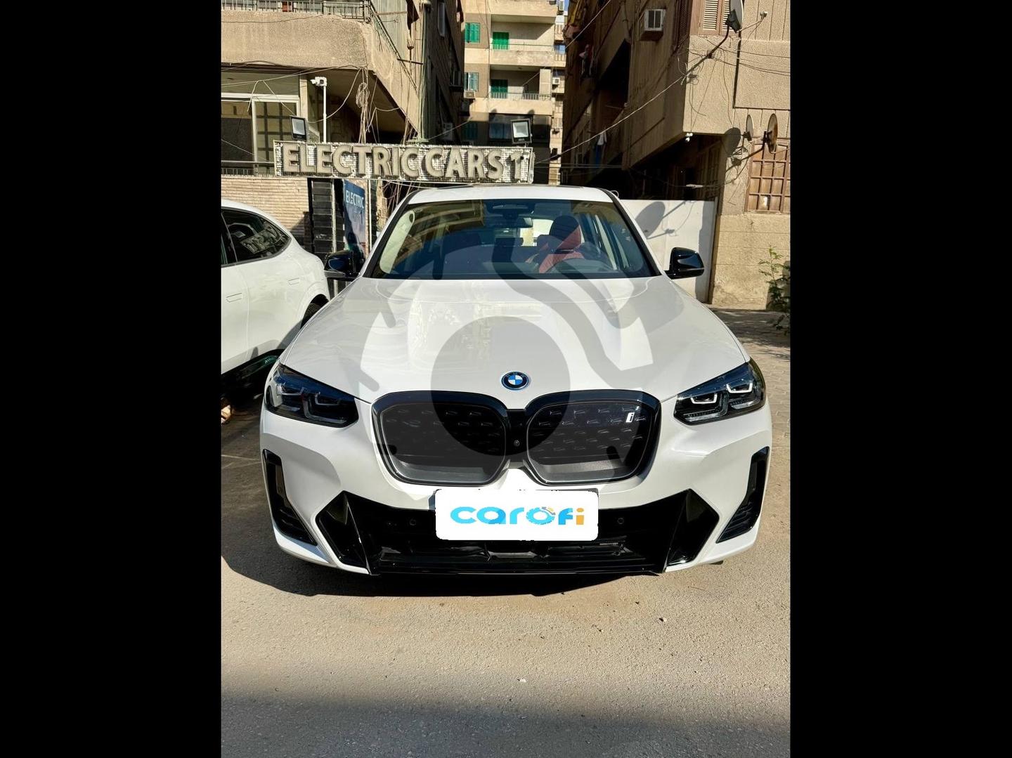 بى ام دبليو IX3