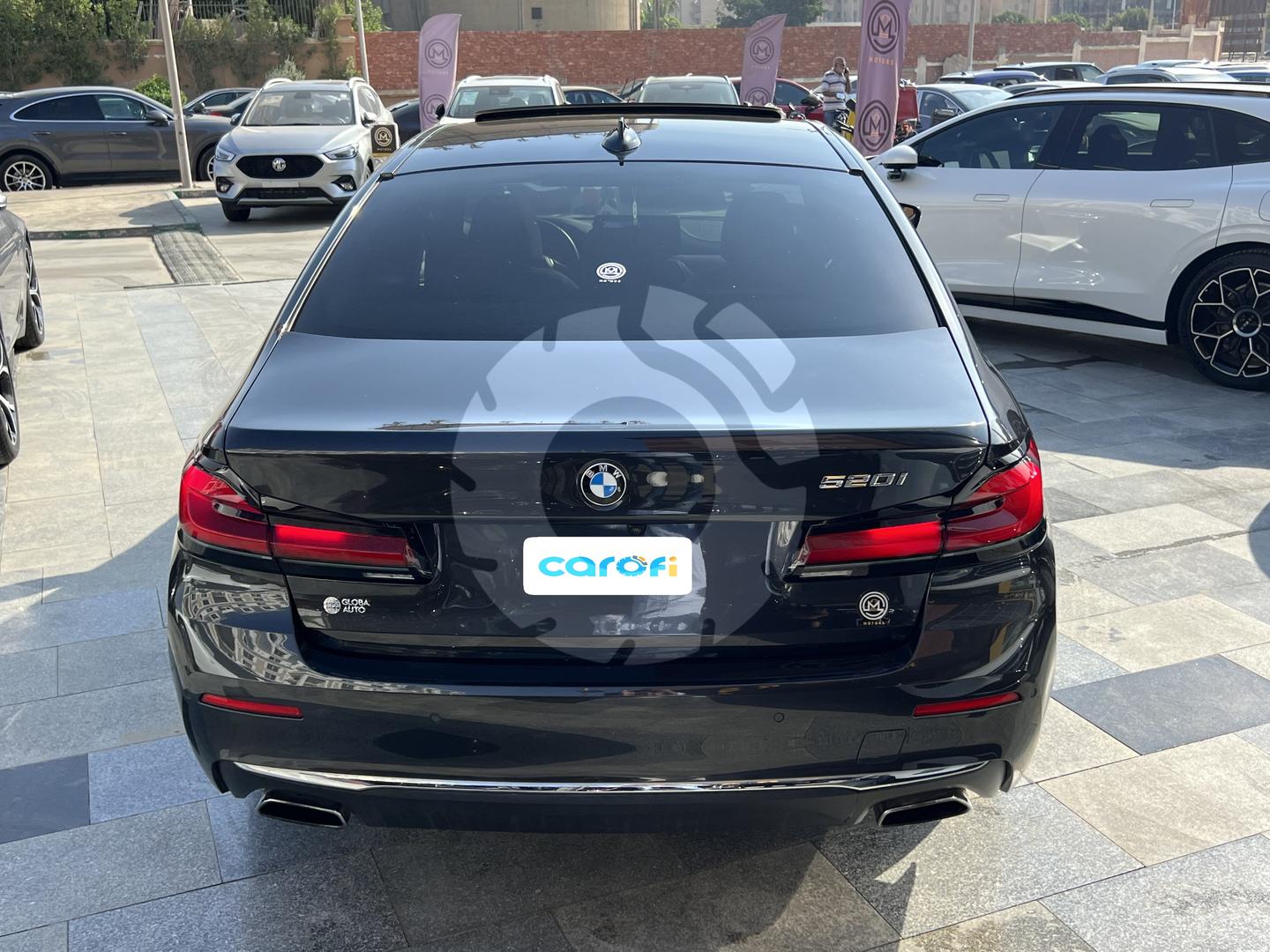 بى ام دبليو 520i